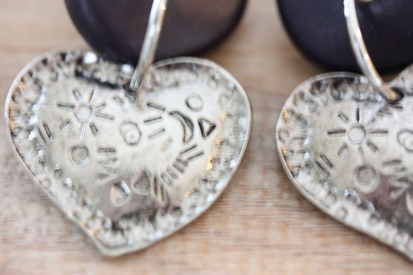 Unique hammered hearts vintage silvertone and wood dangle earrings