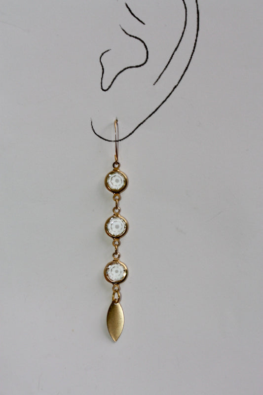 Simple goldtone and crystal drops stunning dangle earrings