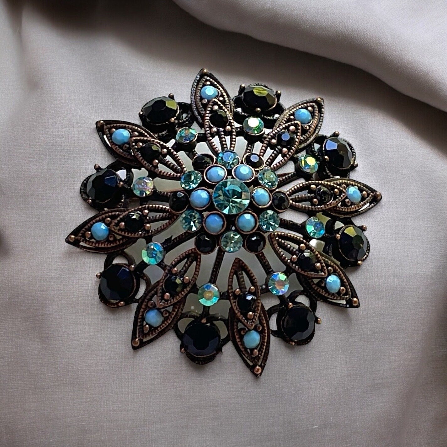 Stunning blue rhinestone vintage pin - 2 1/4"