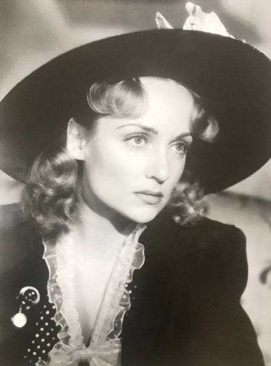 Vintage Hollywood Photo - Carole Lombard Classic Celebrity Book Page Print, Ready to Frame Art 13.5" x 10"