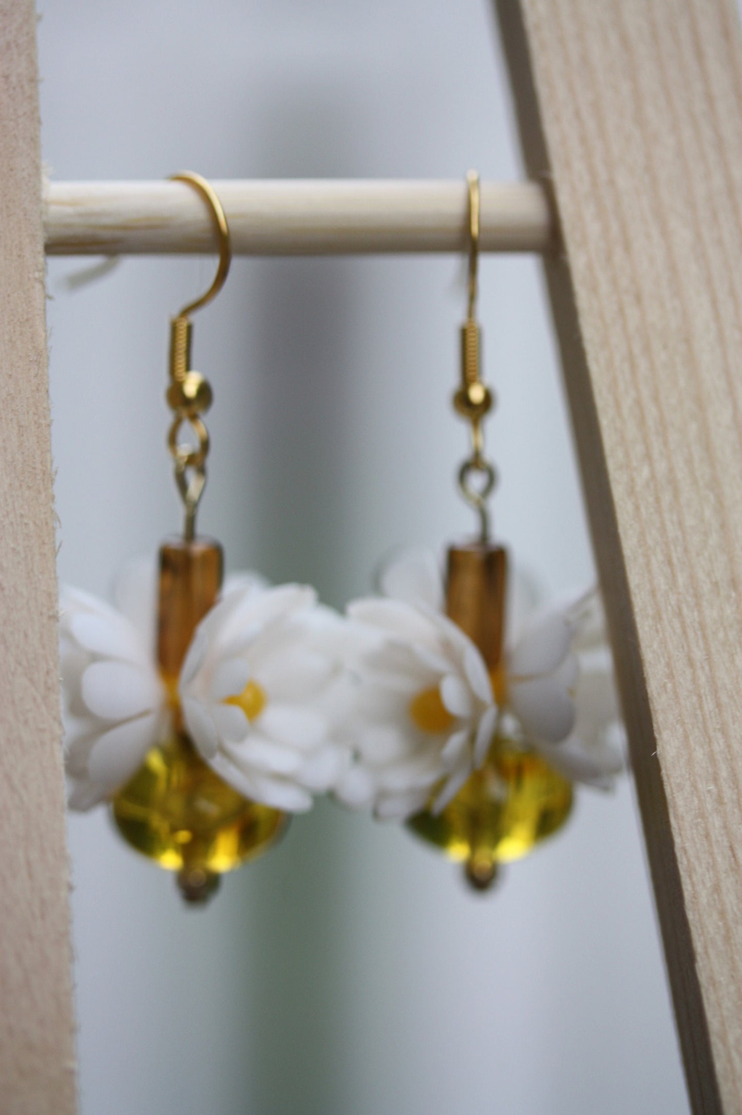 Fun, happy, yellow, daisy earrings - flower earrings, botanical earrings, hippie, flower child, bohemian, boho
