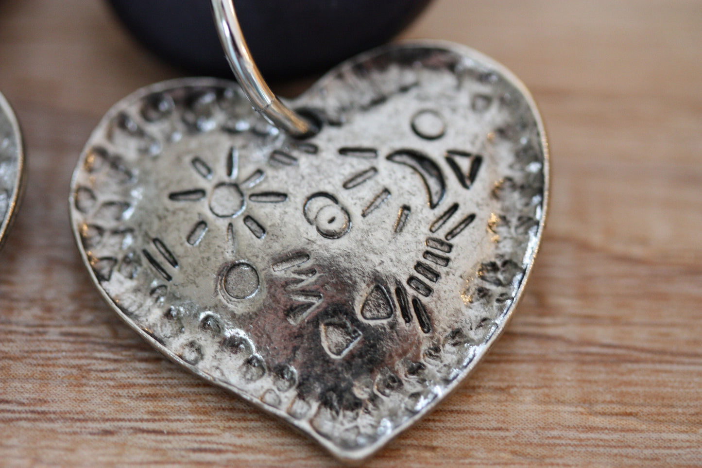 Unique hammered hearts vintage silvertone and wood dangle earrings