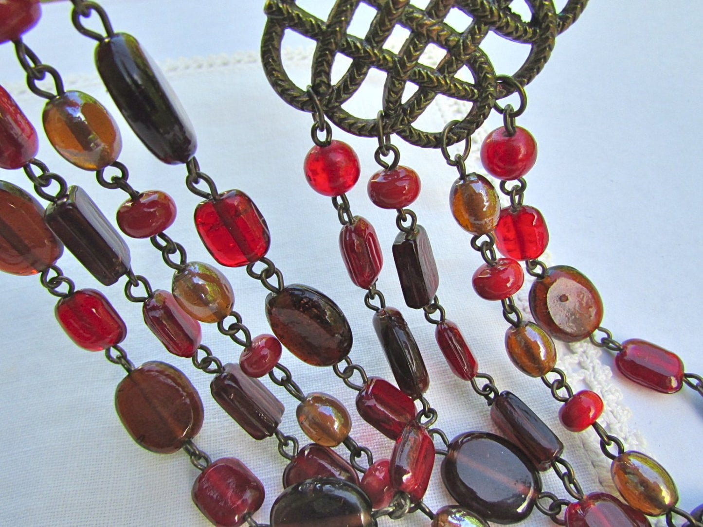 Asian-inspired, 4-stranded, shades of crimson red stunning vintage necklace