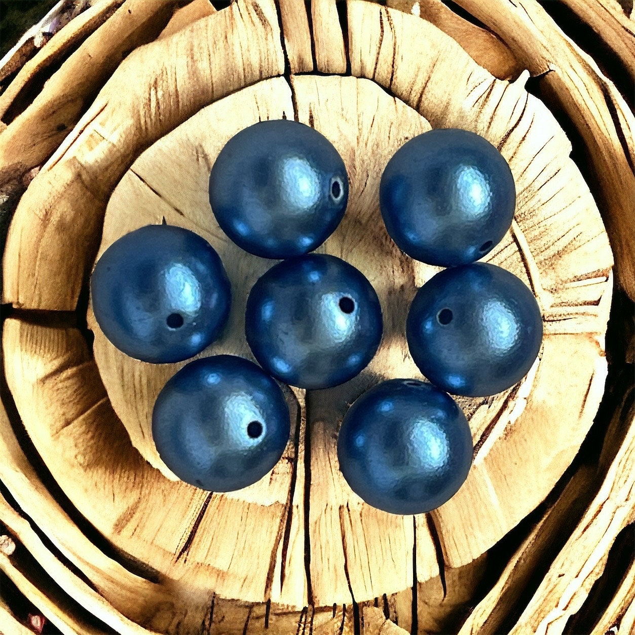 Blue vintage faux pearl beads - 10 mm each