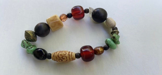 Mixed material vintage stretch bracelet