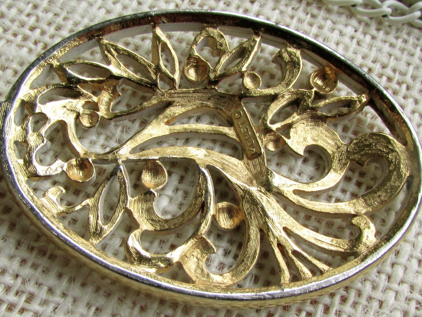 RARE Signed Monet bird of paradise stunning white/goldtone long vintage metal scrollwork necklace