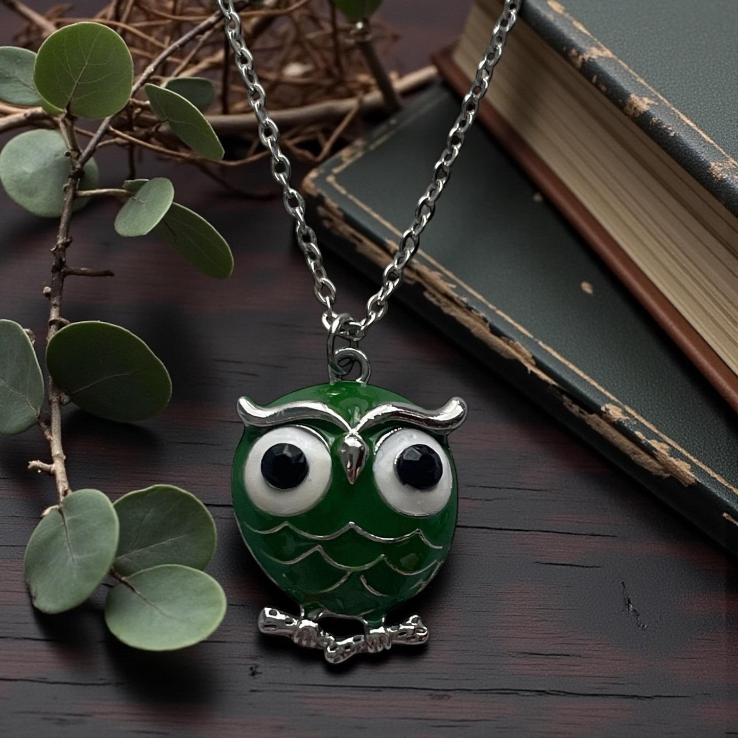 Vintage Green Enamel Owl Necklace Silver Tone Chain Cute Animal Pendant