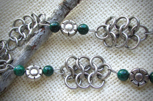 Green stone bead and looped metal unique vintage necklace