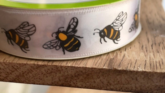 Charming bumble bee ribbon - new, mint condition - price per yard - farmhouse ribbon, cottage style ribbon