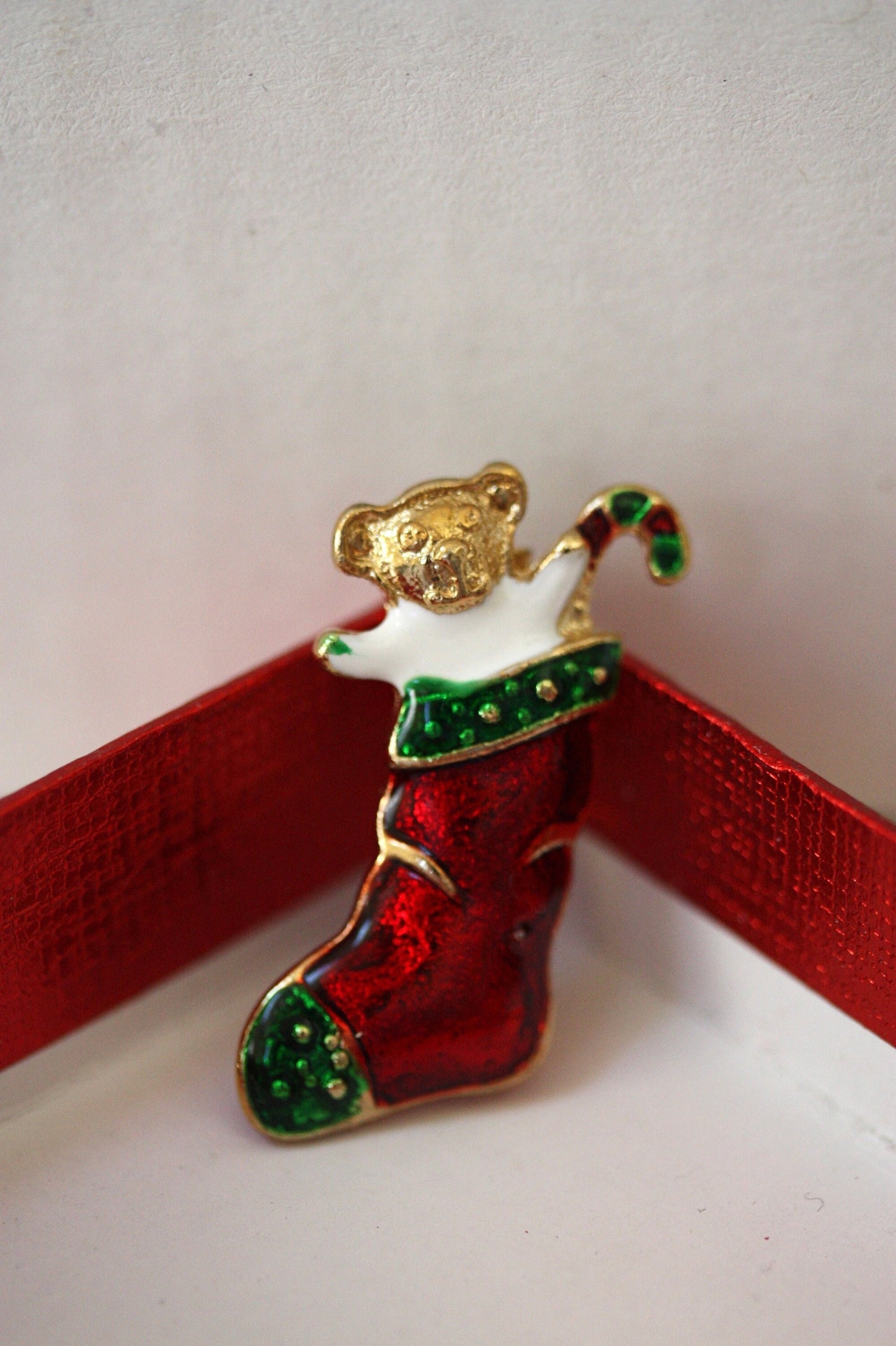 Charming teddy bear in Christmas stocking stunning vintage holiday pin