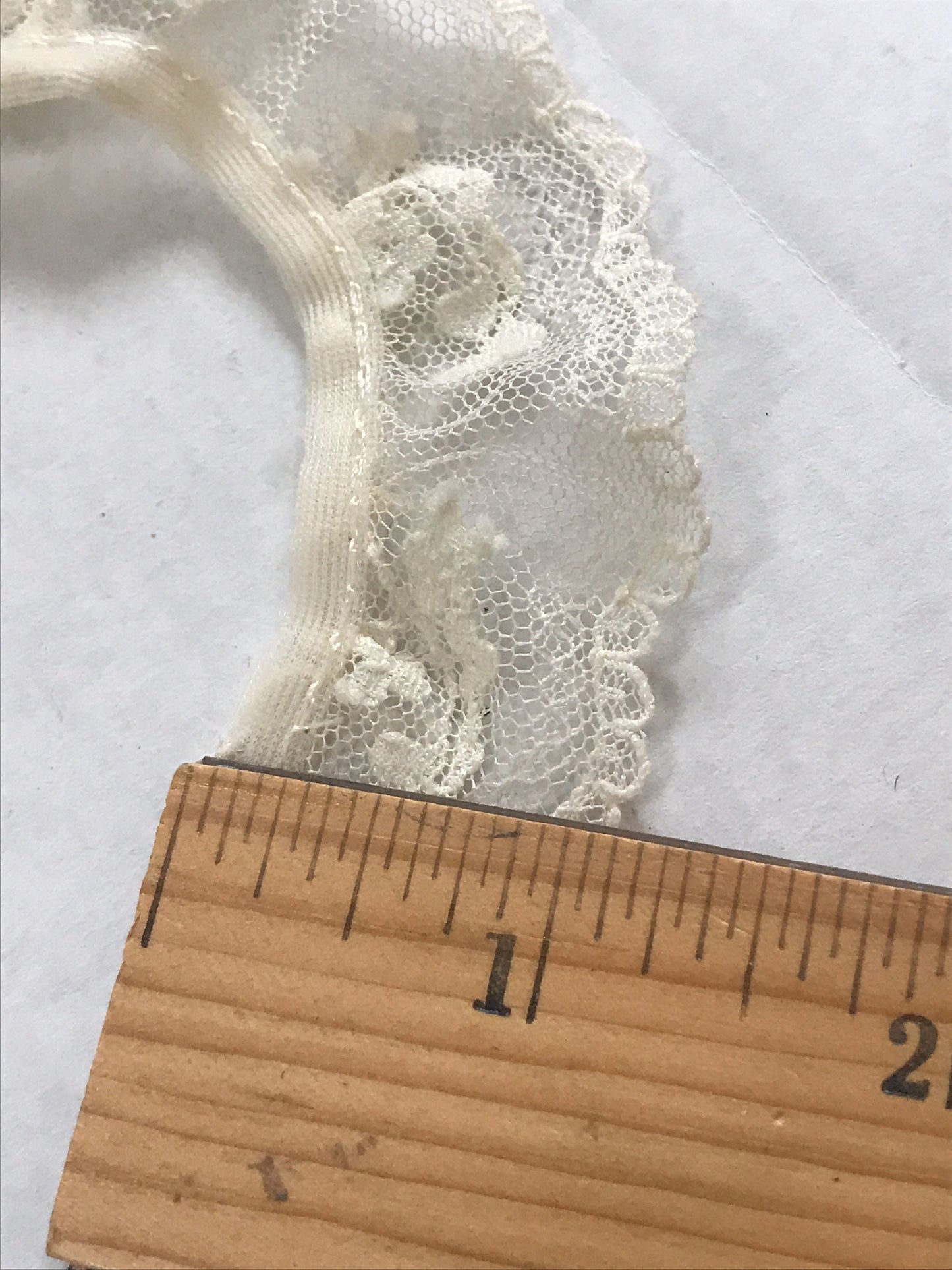 2 scraps of vintage lace - lace remnants