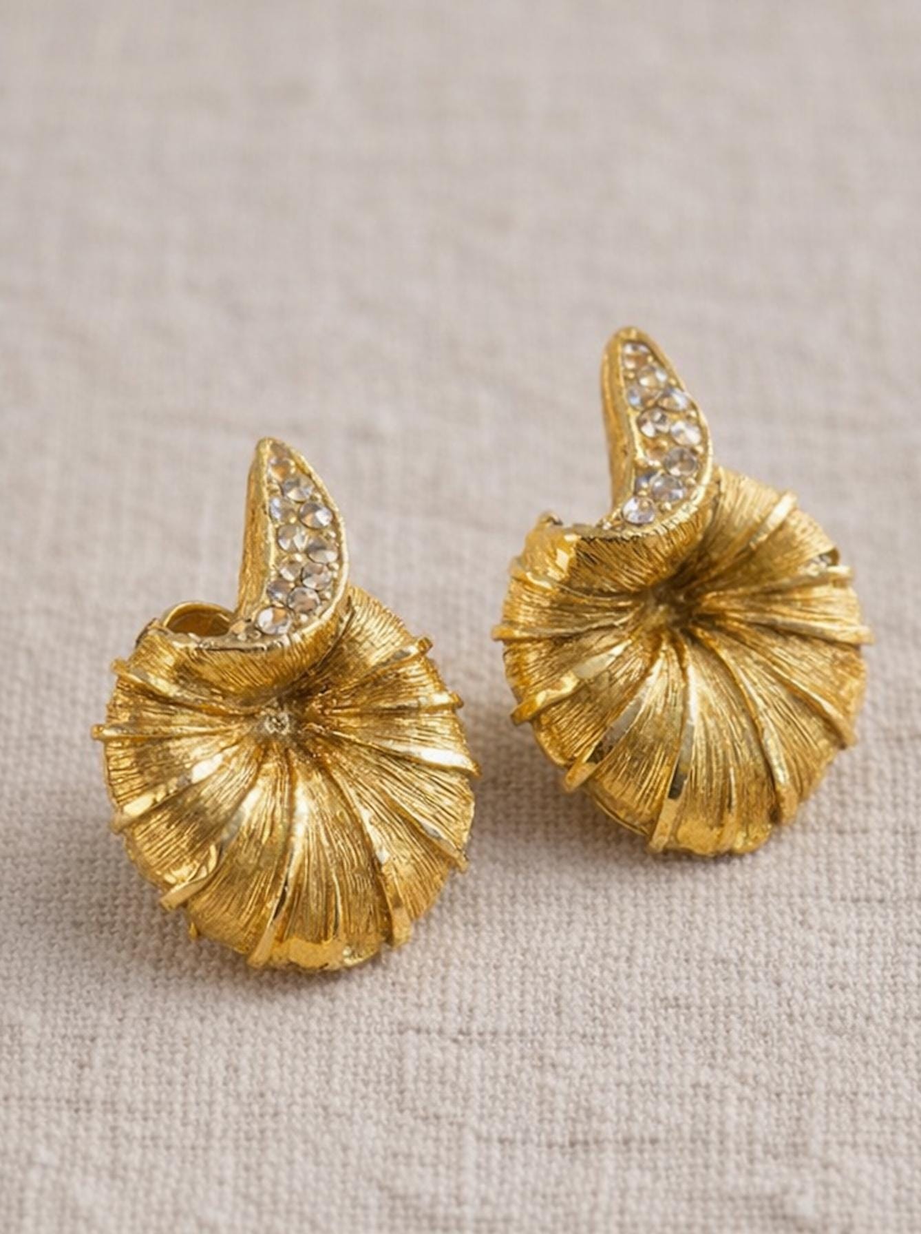 Vintage Gold Tone Clip Earrings Mid Century Fan Shell Design Rhinestone Accent Statement Earrings 1950s 1960s Retro Jewelry