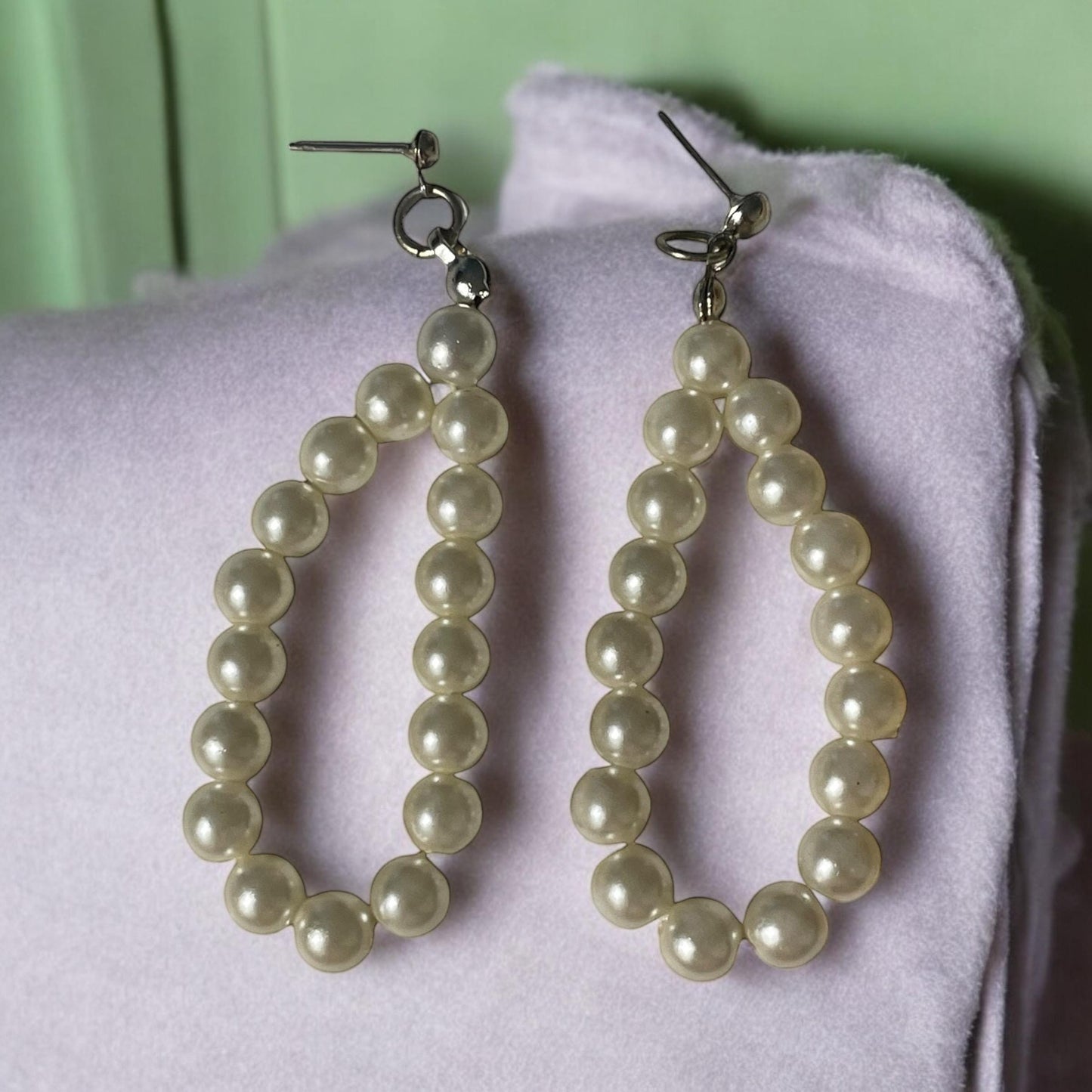 Two inch long creamy faux pearl vintage dangle earrings