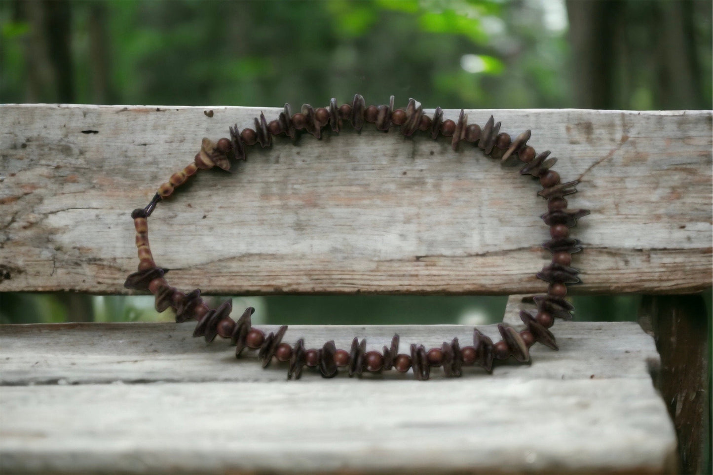 Beautiful wood vintage necklace