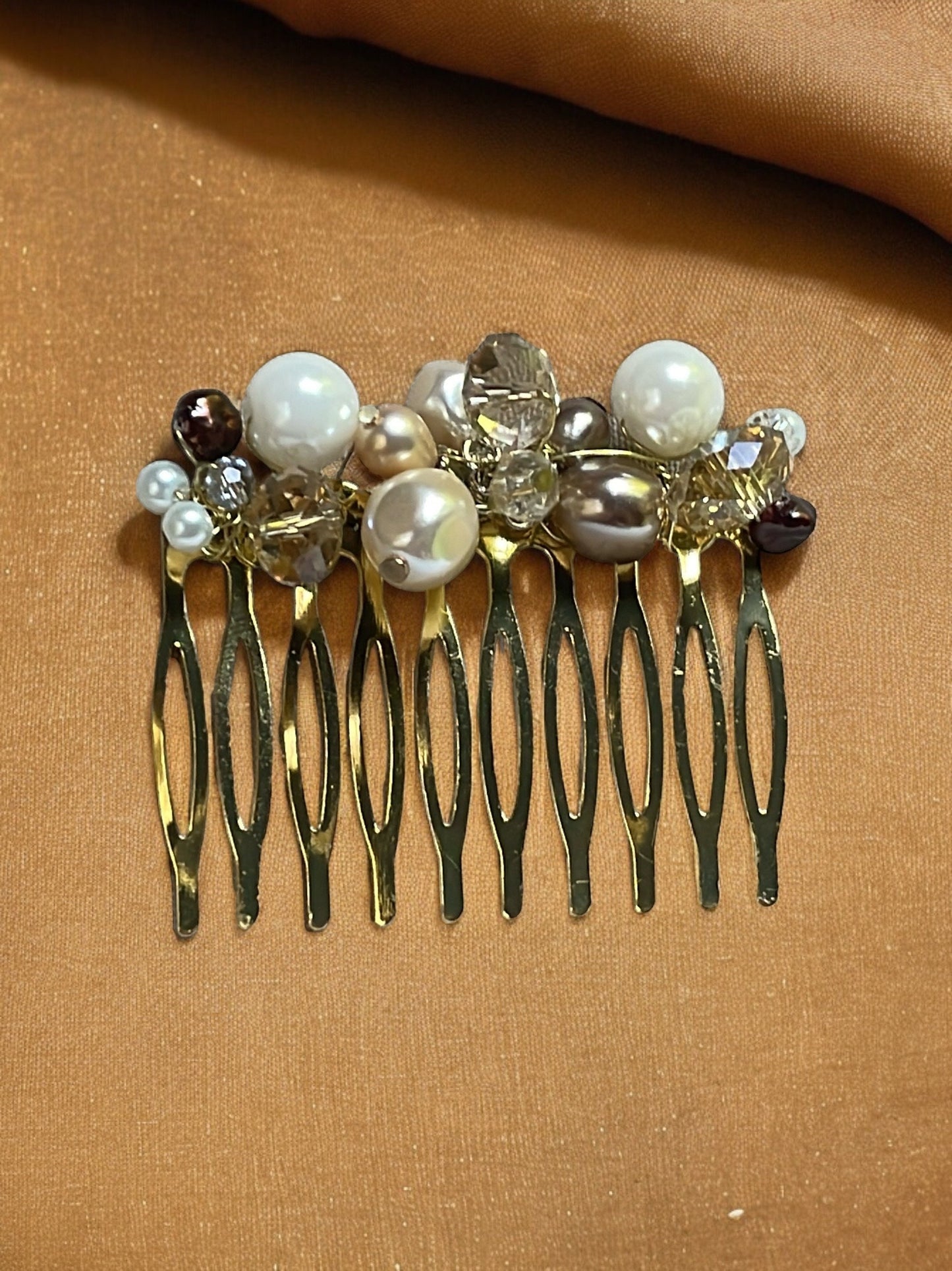 Beaded metal hair comb with crystals and pearls
