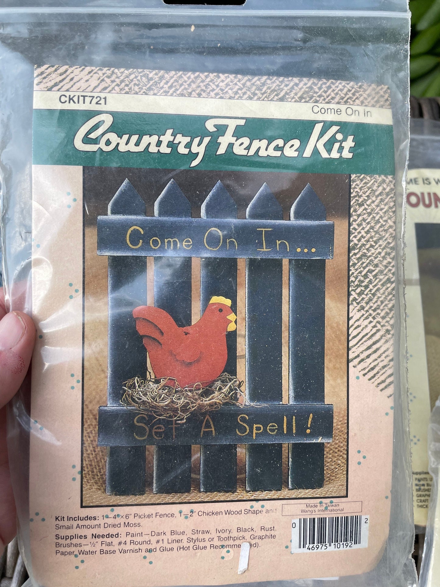 Vintage Craft kits - your choice of little country style washboard or faux fence patterns - Wangs International