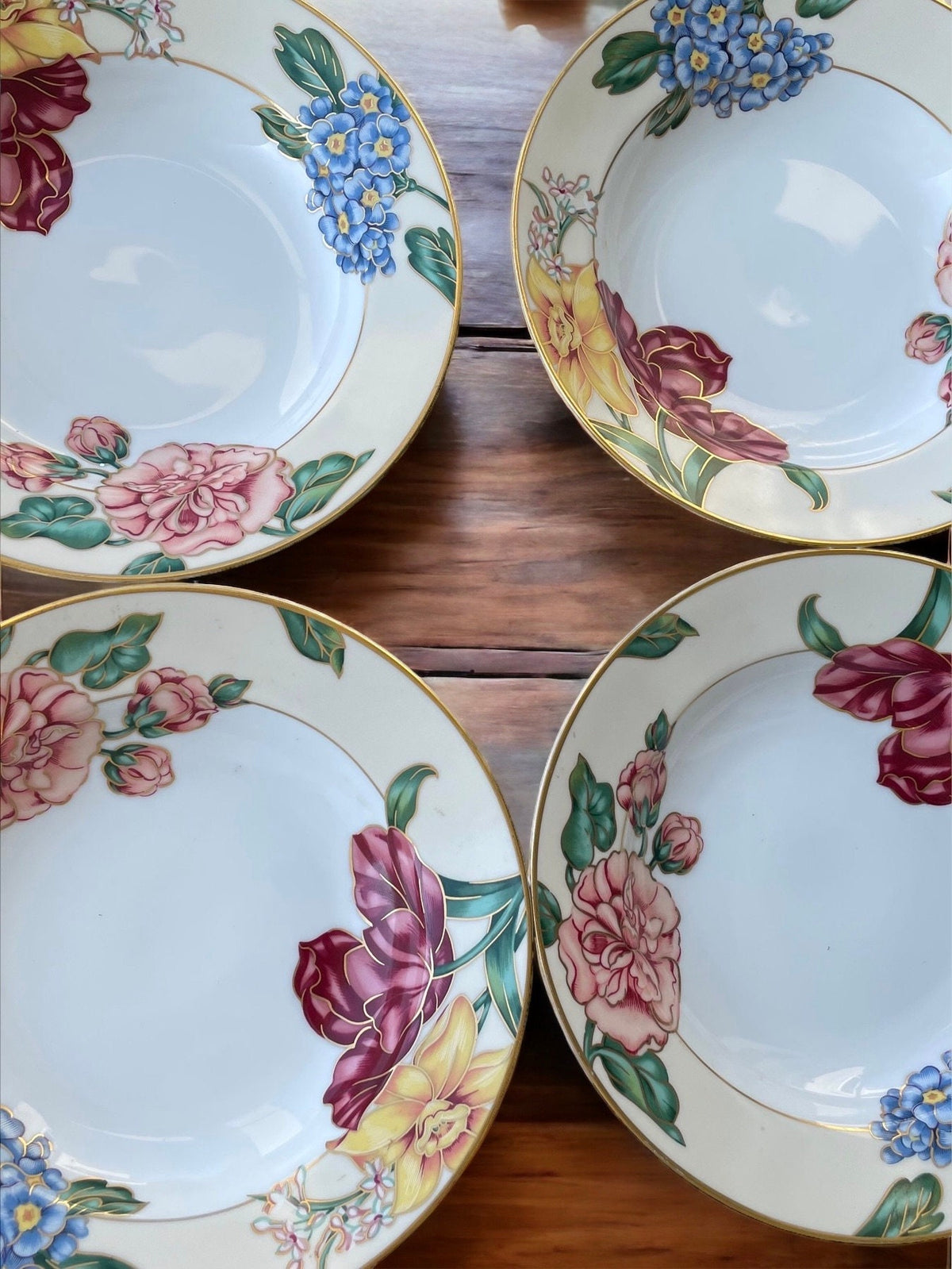 Fitz and Floyd stunning Bariolage Des Fleurs - fine porcelain large rimmed soup bowls