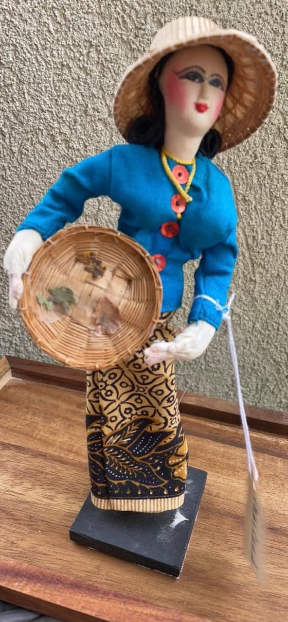 Stunning vintage collectible doll figurine - made in Thailand - woman in straw hat with a basket, blue top, orange buttons, handmade skirt