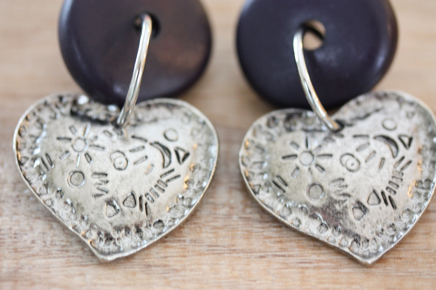 Unique hammered hearts vintage silvertone and wood dangle earrings