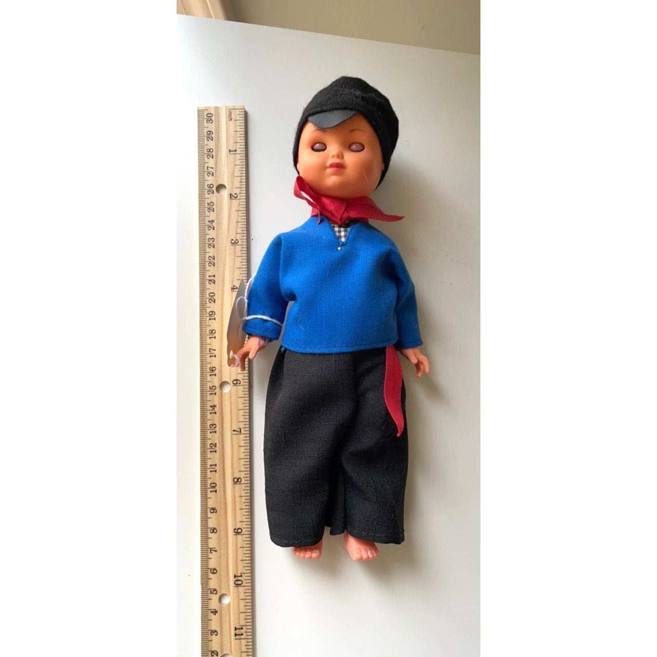 Stunning vintage collectible doll - unsure of country of origin