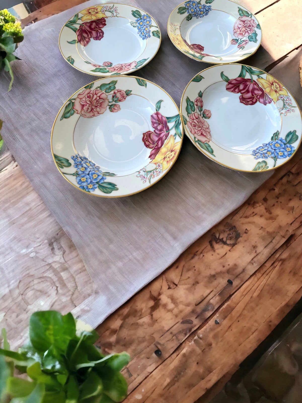 Fitz and Floyd stunning Bariolage Des Fleurs - fine porcelain large rimmed soup bowls