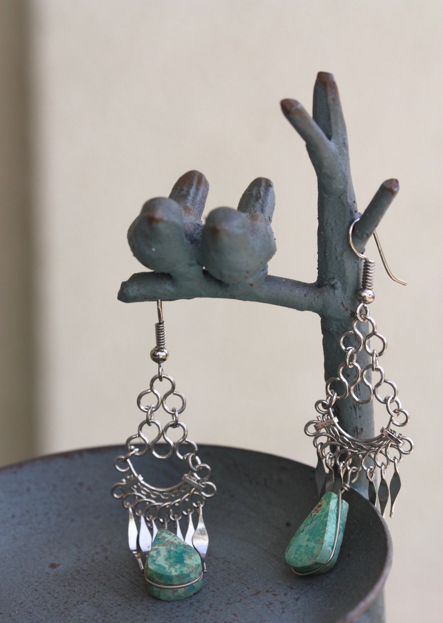 Stunning vintage dangle earrings - silver with wire-wrapped turquoise stone