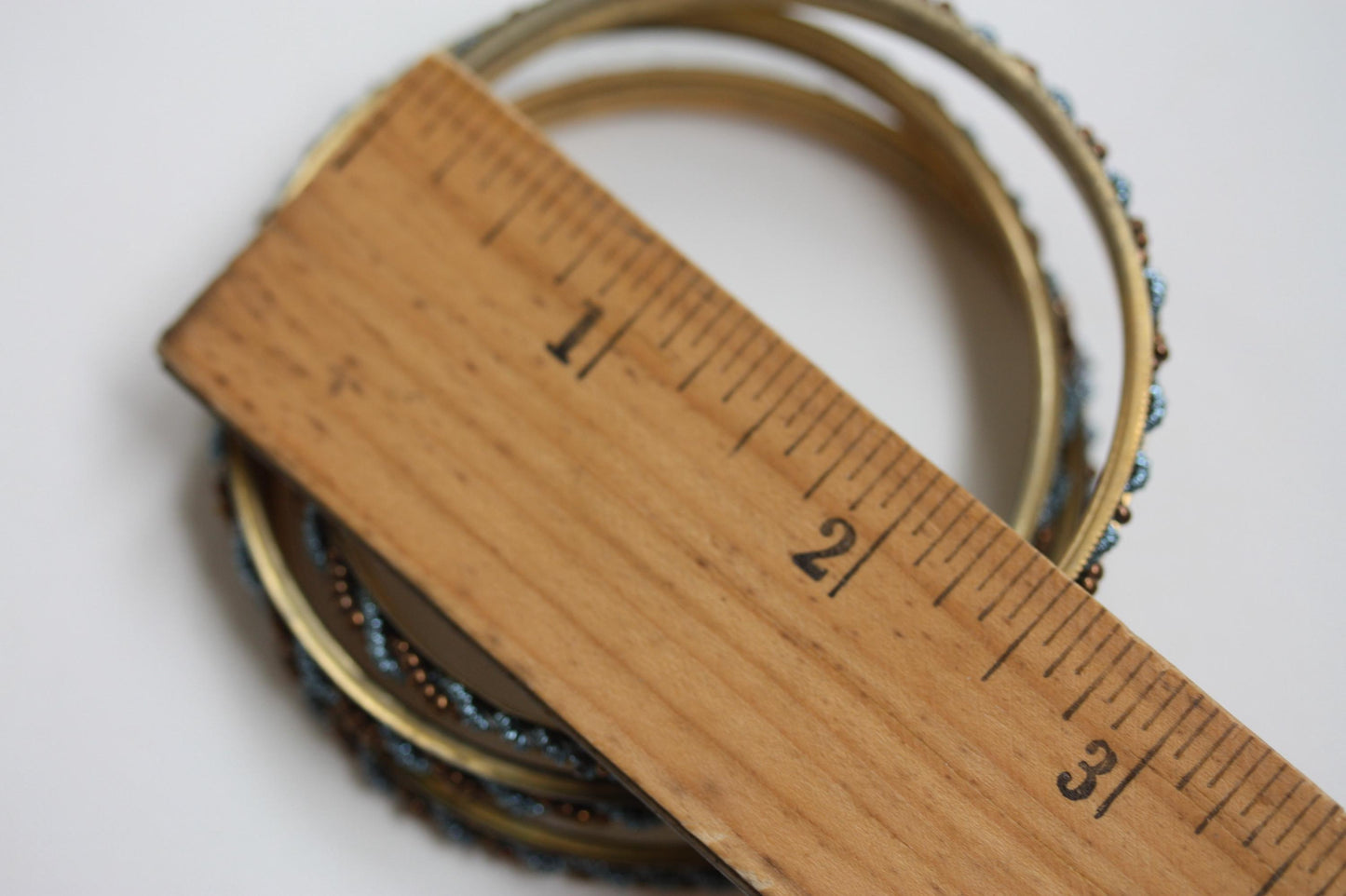 Set of 4 beautiful beadwork and metal bangle bracelets