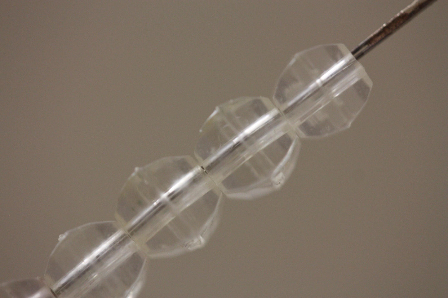 Clear unique round bicone vintage beads - 5 mm