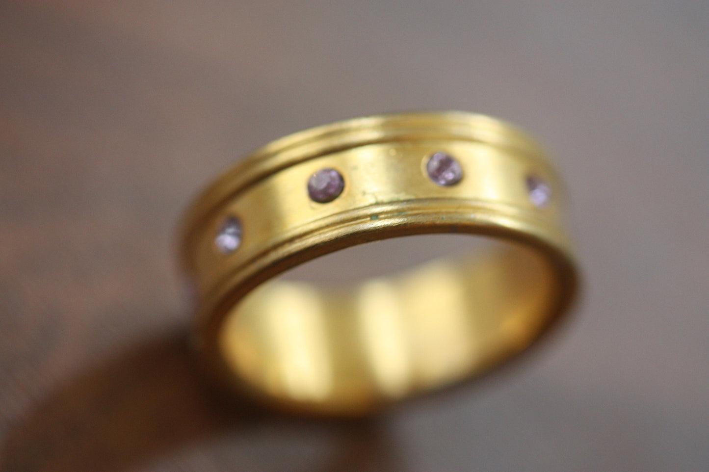 Stunning vintage costume ring