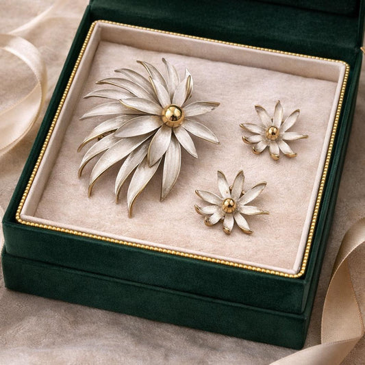 1960s Floral Brooch and Earrings Set, Mid Century Modern Sculptural Flower Jewelry