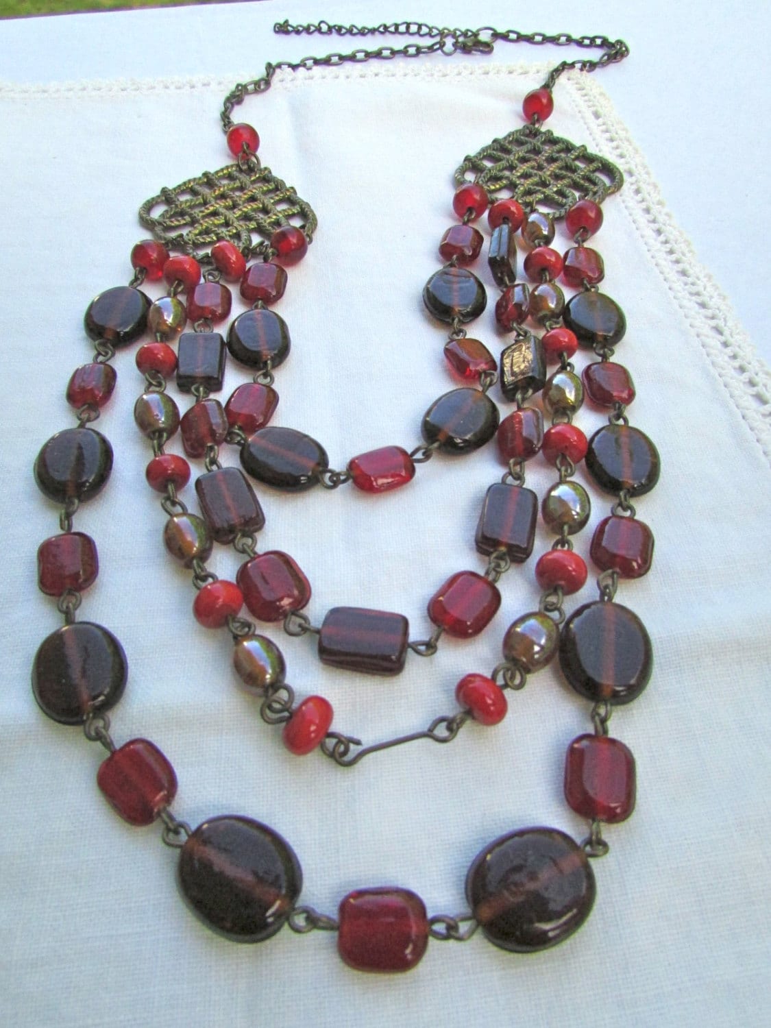 Asian-inspired, 4-stranded, shades of crimson red stunning vintage necklace
