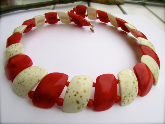 Fabulous vintage necklace - red and creamy white - perfect for the holidays.