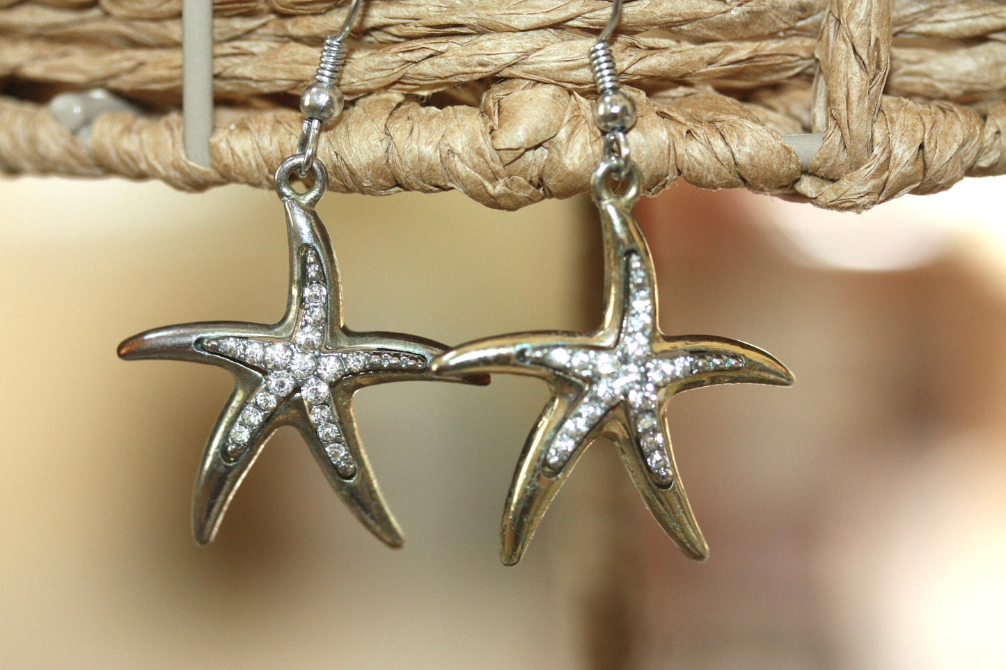 Stunning vintage starfish rhinestone dangle earrings