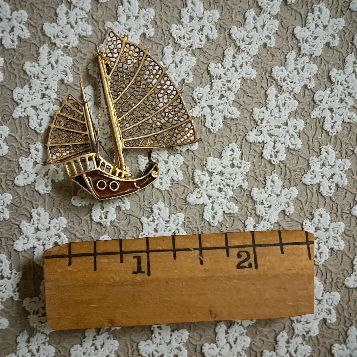 Vintage 800 Silver Filigree Sailboat Pin – Signed 800 • Intricate Asian Junk Ship Brooch • Collectible Sterling-Grade Maritime Jewelry