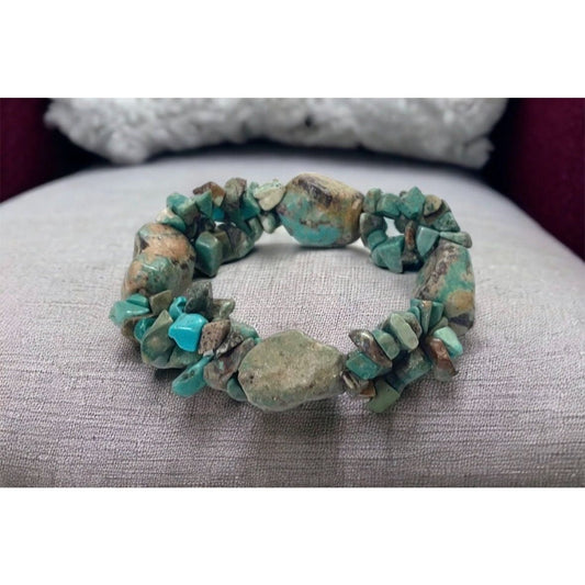 Faux turquoise (howlite?) stunning vintage bracelet