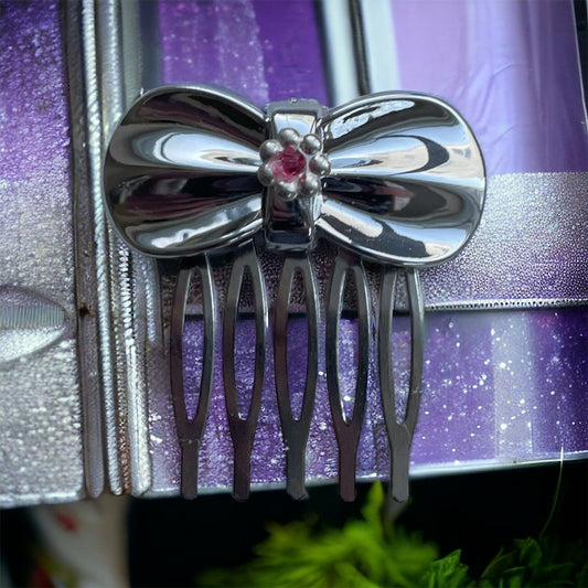 Silver bow 1" hair comb with pink crystal