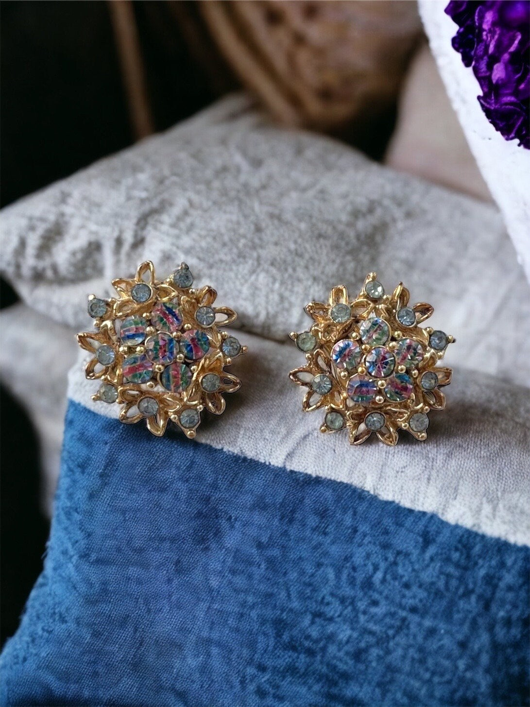 Vintage Star brand rhinestone clip on earrings