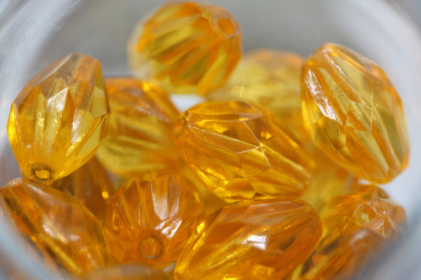 Orange oval faceted vintage beads - approx. 15 mm