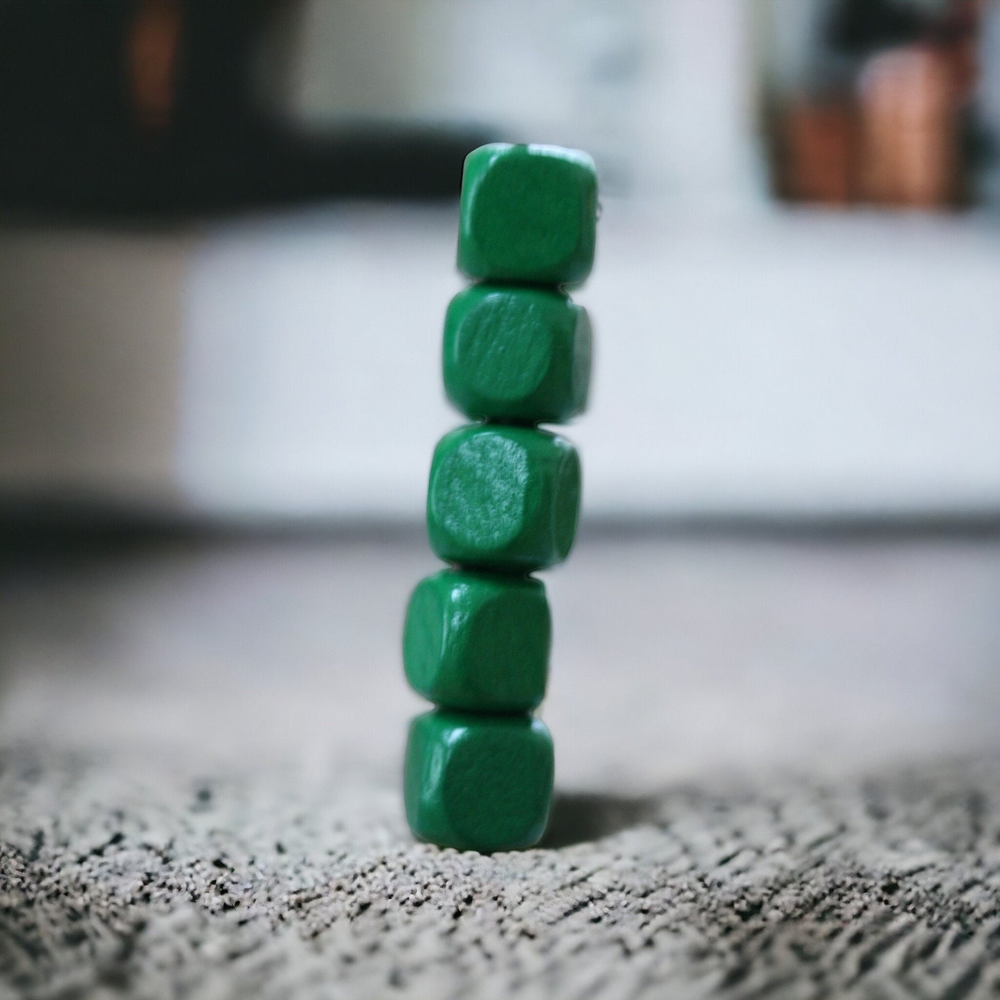 One dozen green cubed wooden beads - 10 mm