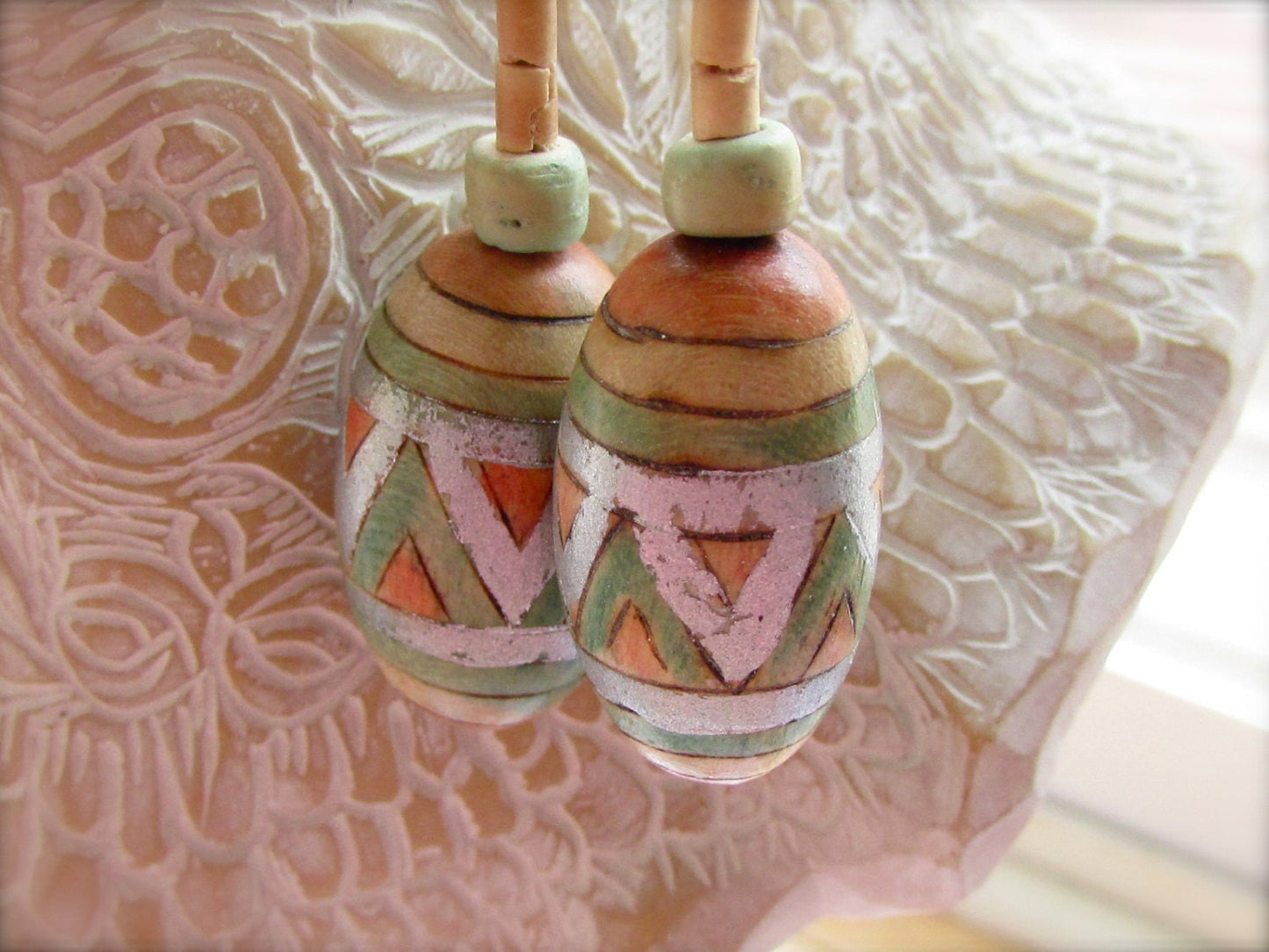 Pretty earth-toned vintage dangle earrings