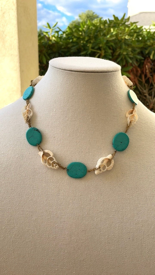 Sliced seashell and faux turquoise vintage necklace
