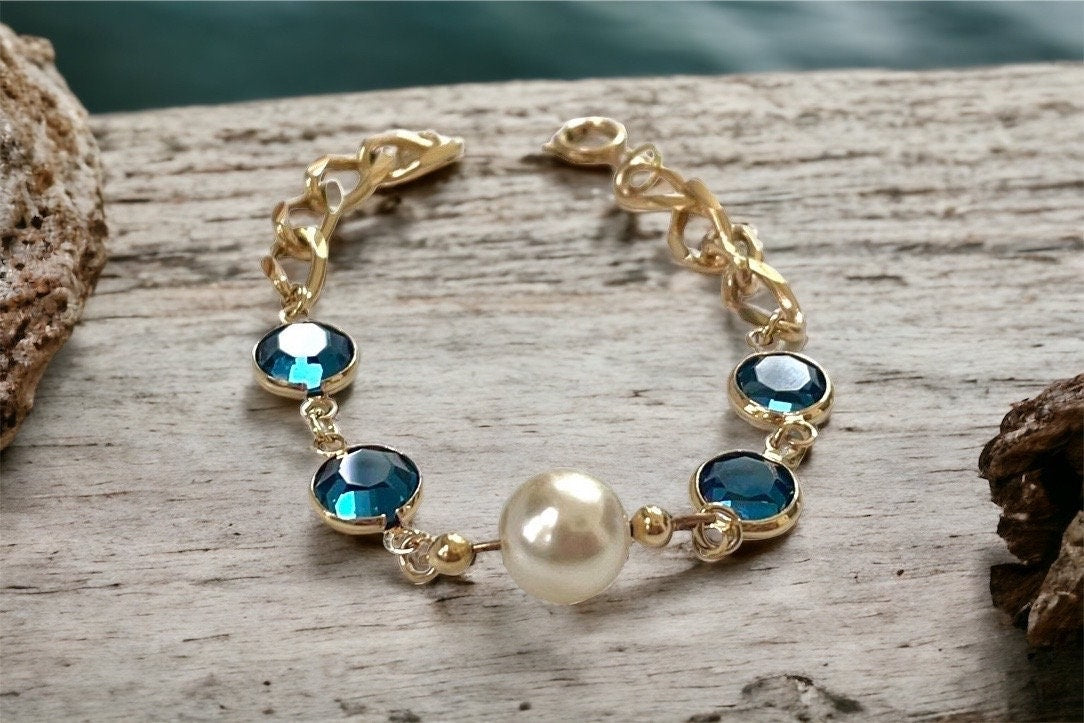 Blue crystal and faux pearl upcycled bracelet