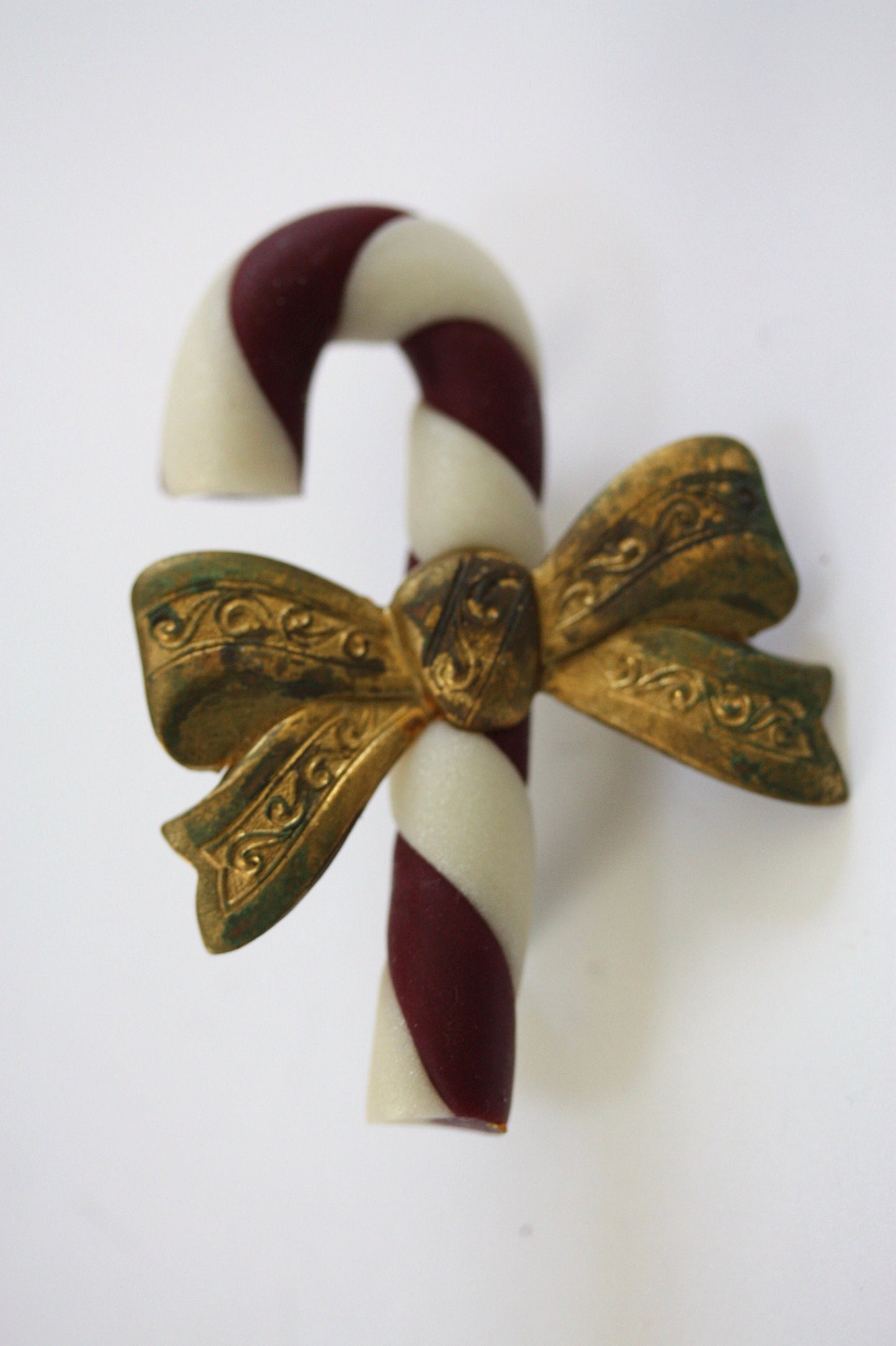 Unique mixed material vintage Candy cane pin with bow