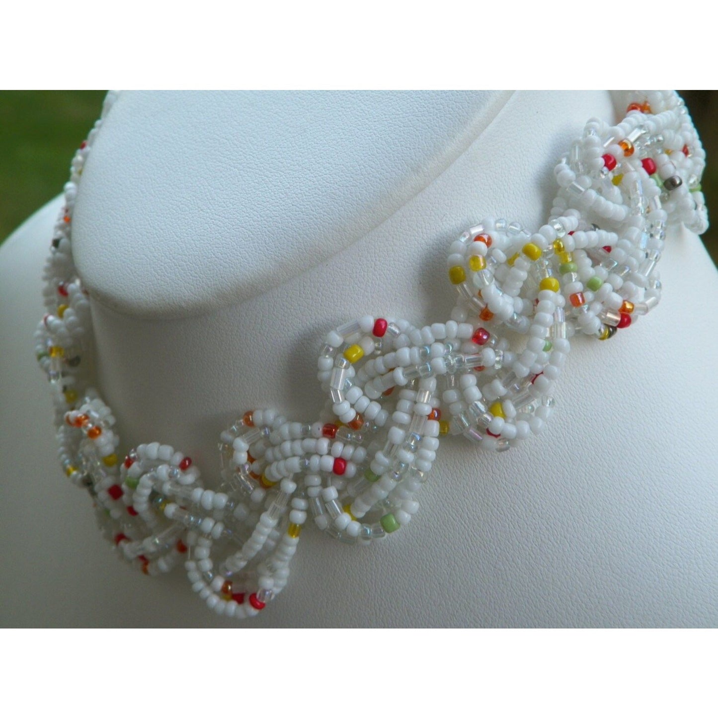 Stunning seed bead handmade vintage necklace