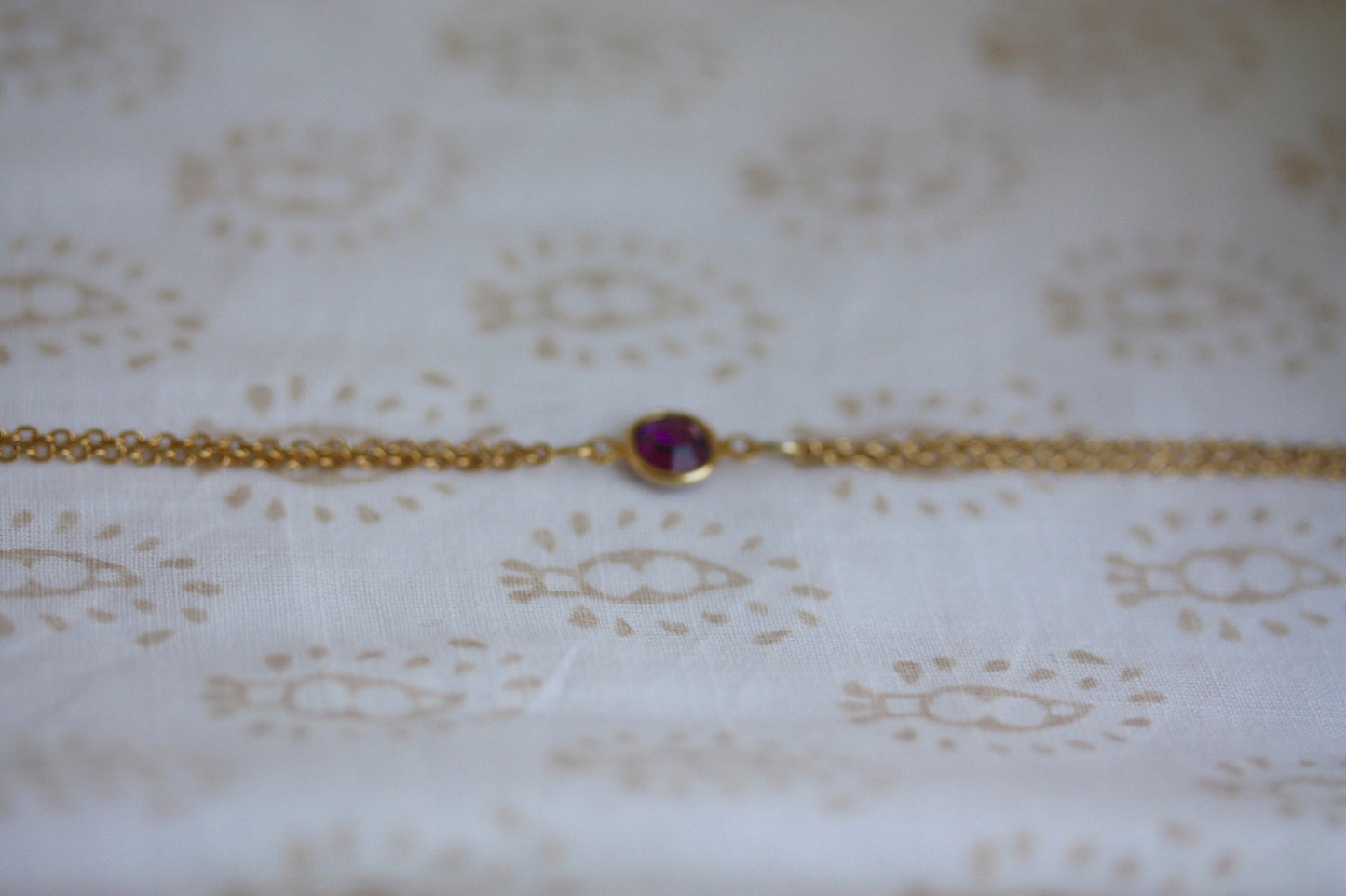 S I M P L E elegant timeless bracelet - purple vintage crystal on upcycled vintage goldtone double chain