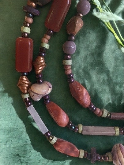 Stunning & unique vintage mixed material, multi-strand vintage necklace