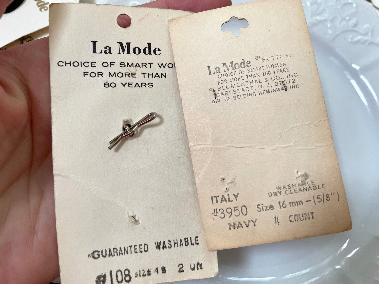 Lot of La Mode buttons still on original cards - Made in Holland - Hunter green, black and gold