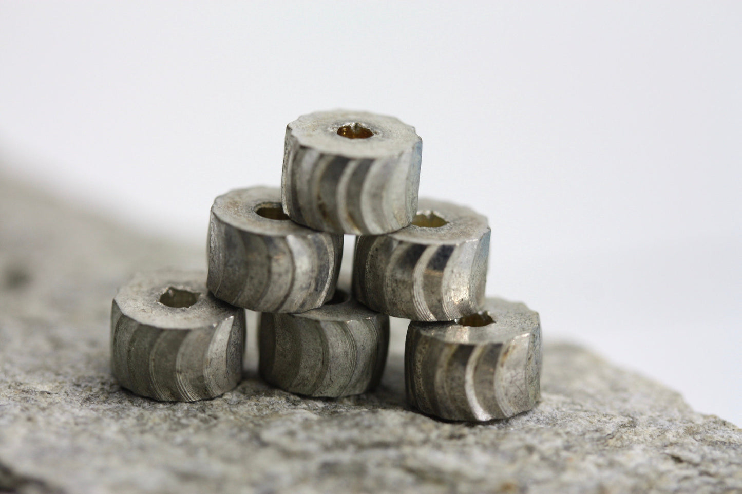 Vintage etched metal spacer beads - Approx. 5 mm