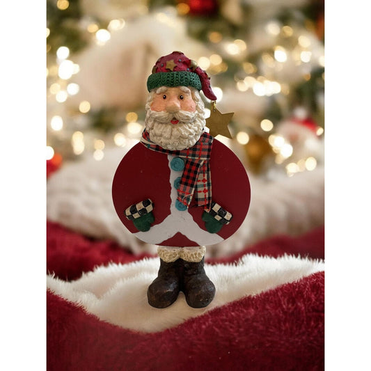 Metal & Resin Country Cottage Santa Ornament – Rustic Christmas Shelf Sitter, Farmhouse Holiday Decor, Cute Santa Figurine