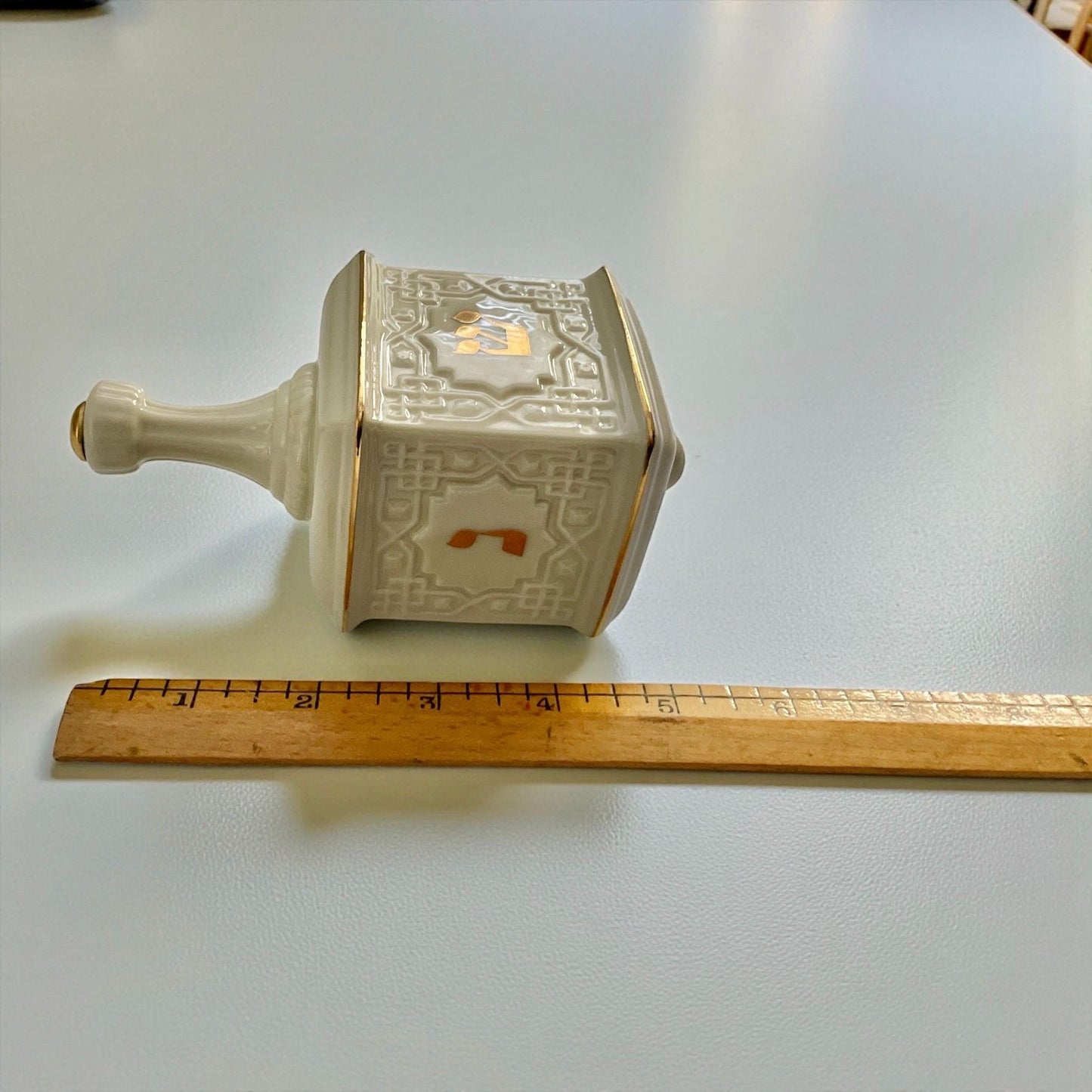 Lenox ivory porcelain Dreidel with 22K Gold Detailing - Elegant Hanukkah Decoration - Luxury Jewish Judaica Gift
